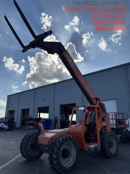 2016 SKYTRAK 8042