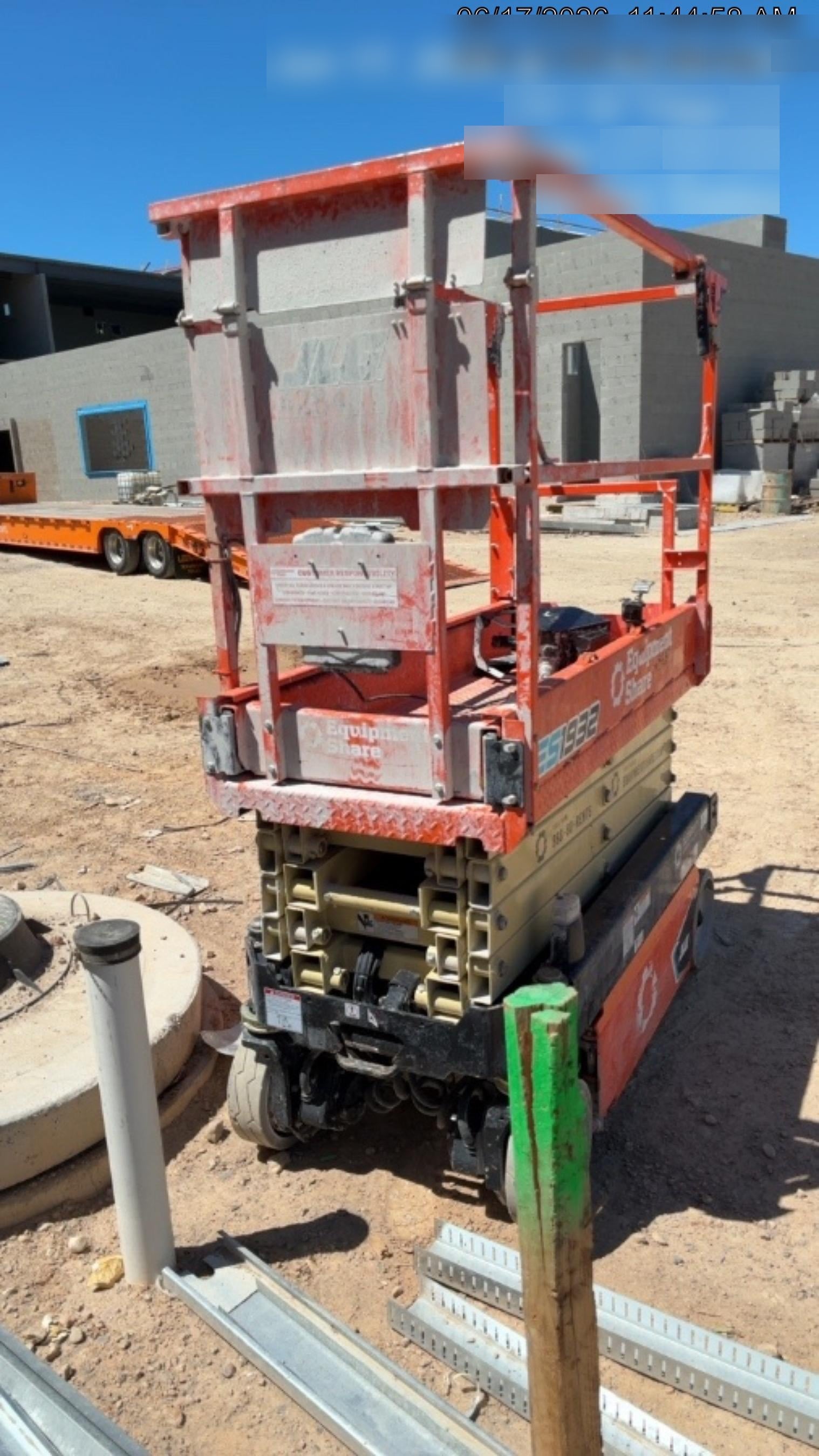 2024 JLG ES1932