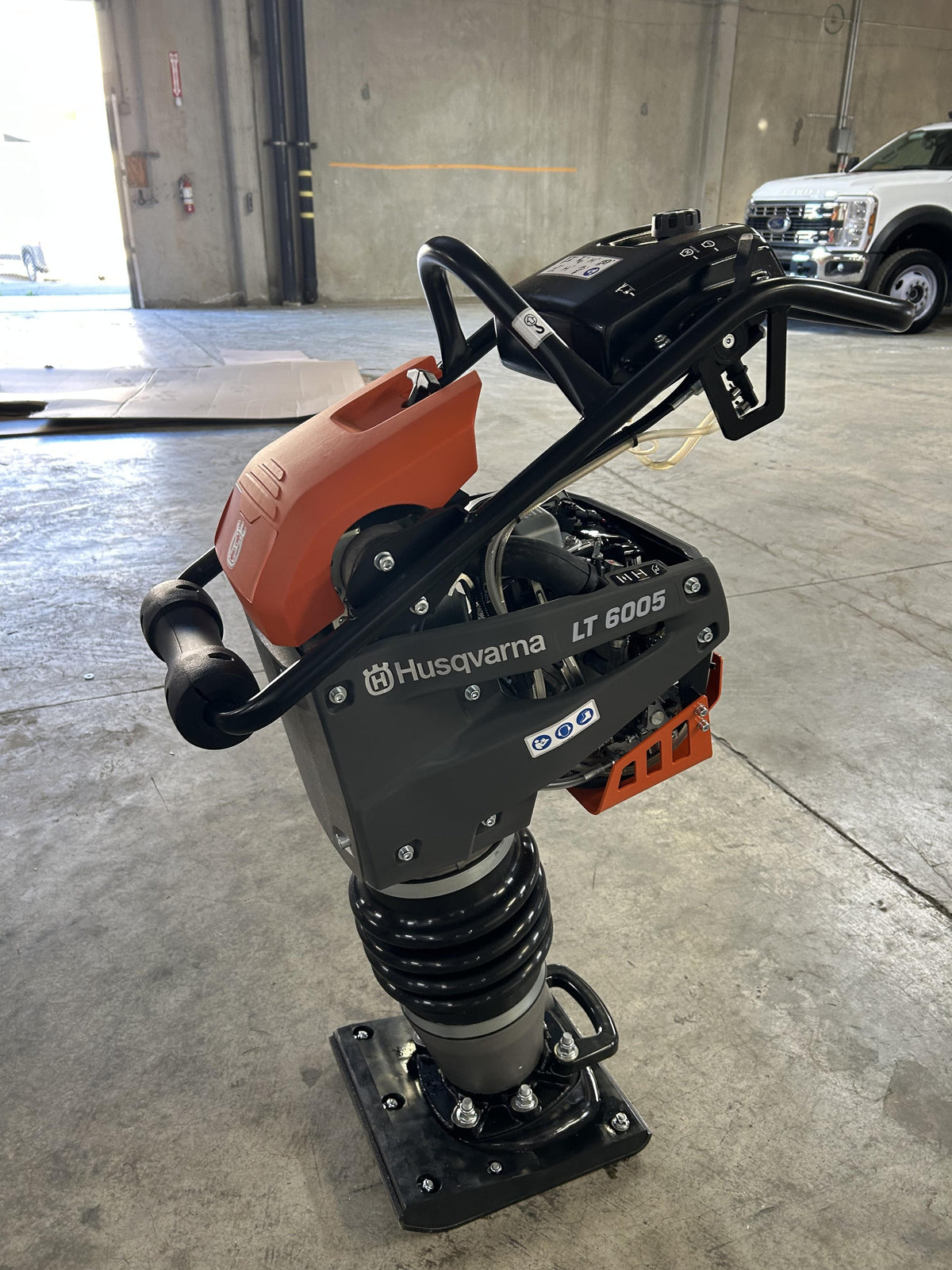 2025 HUSQVARNA LT6005