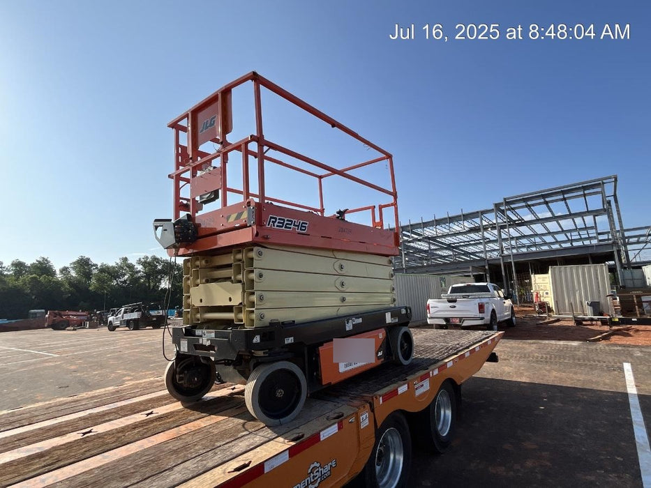 2021 JLG R3246