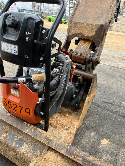 2024 HUSQVARNA LT6005