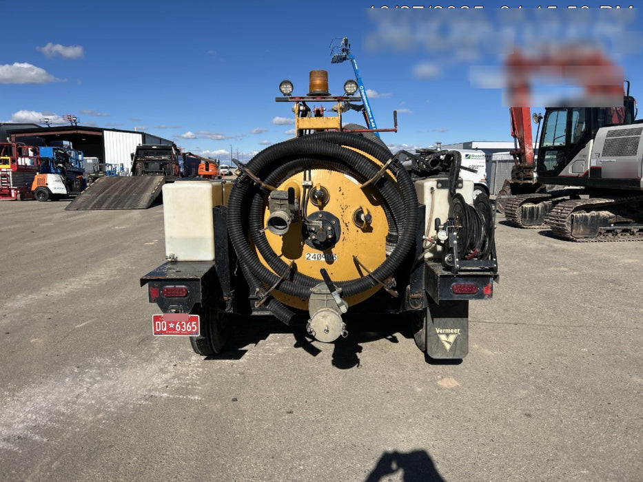 2022 VAC-TRON LP573XDT