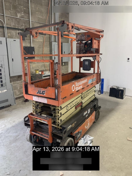 2022 JLG ES1932