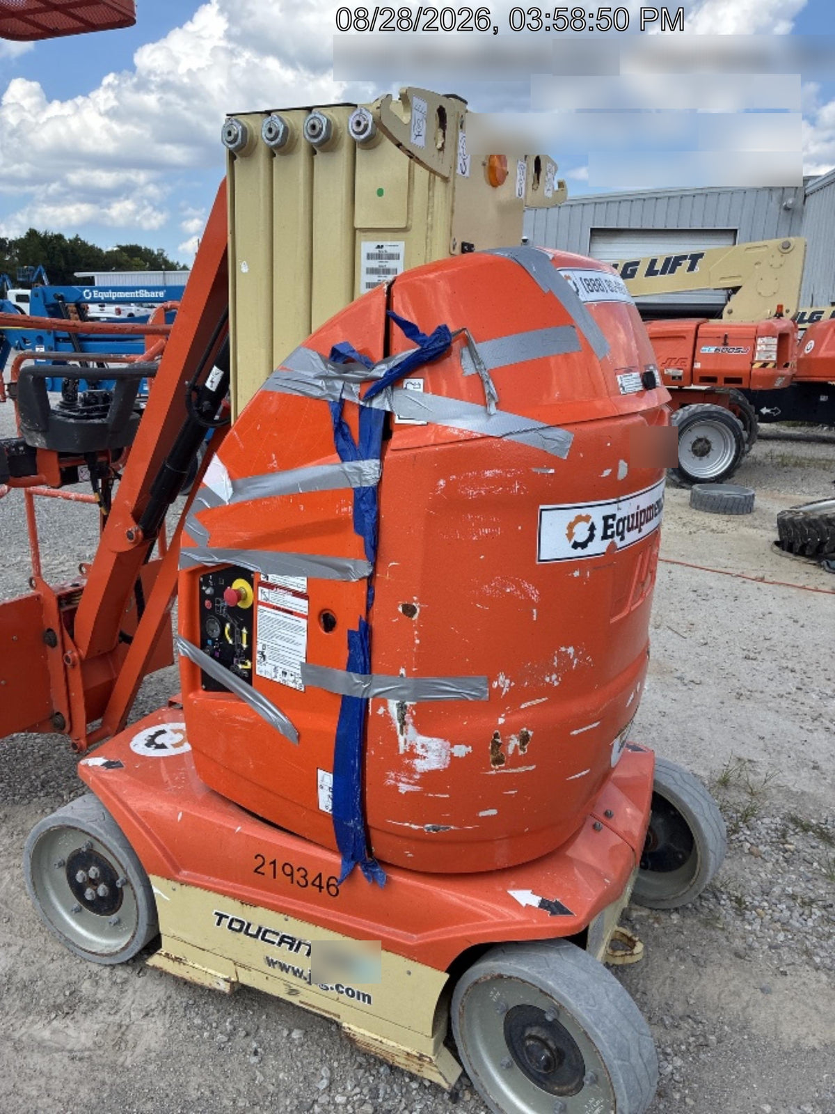 2022 JLG 26E