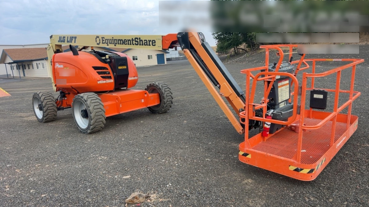 2023 JLG 600AJ