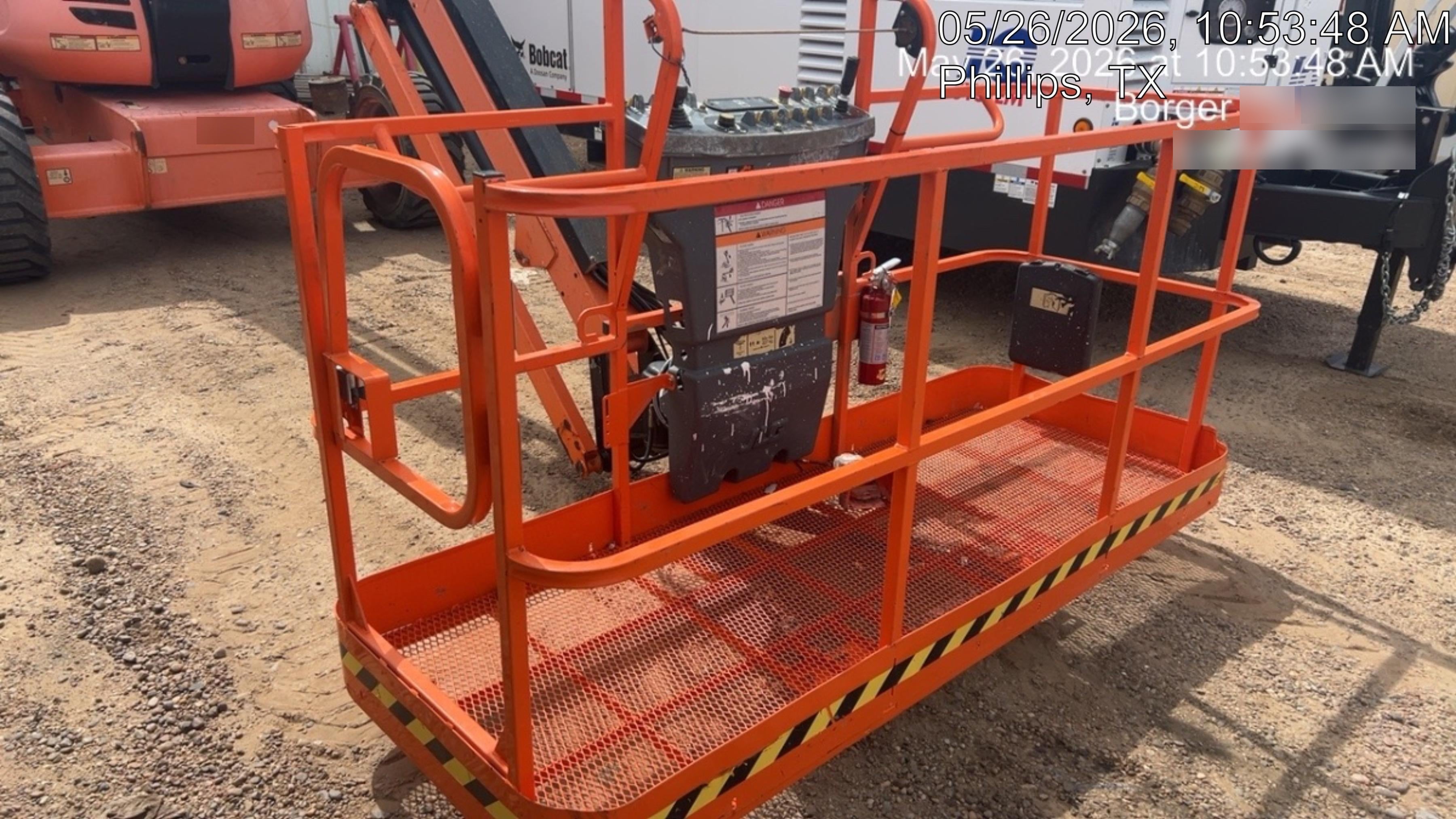 2019 JLG 600AJ