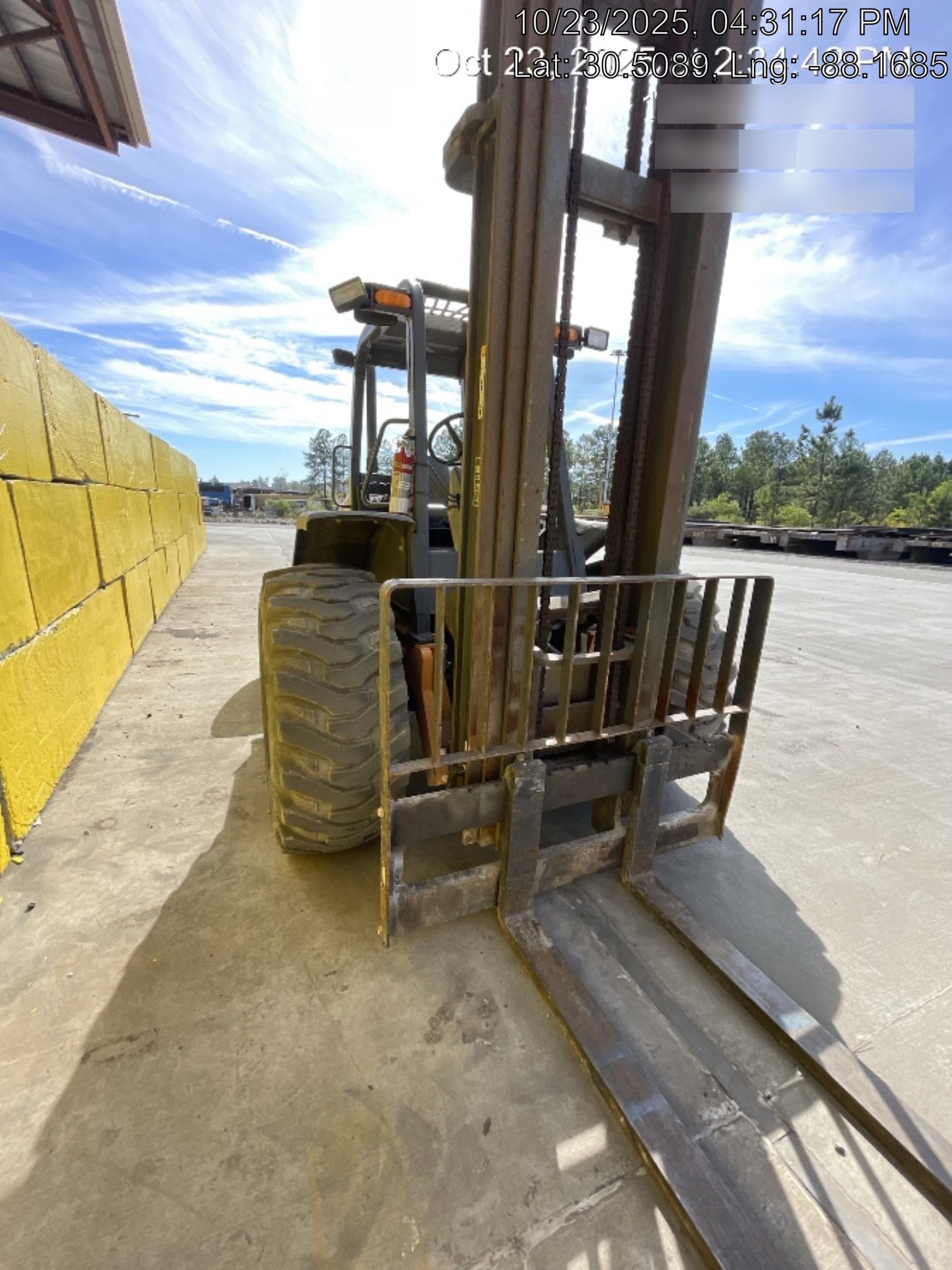 2019 CASE 588H