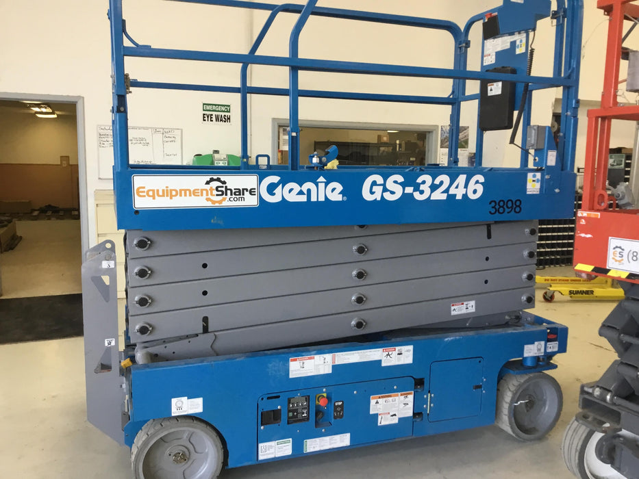 2017 GENIE GS-3246