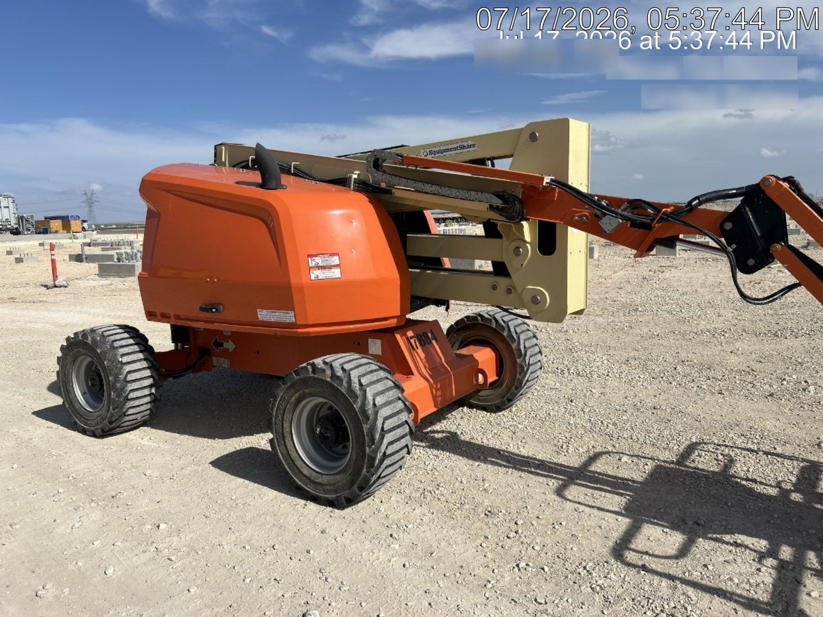 2019 JLG 450AJ