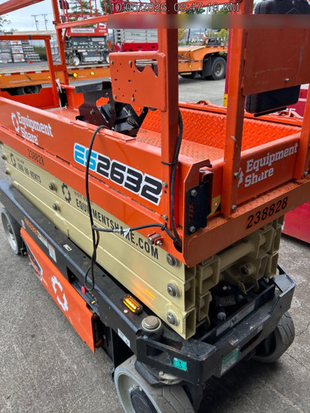2022 JLG ES2632