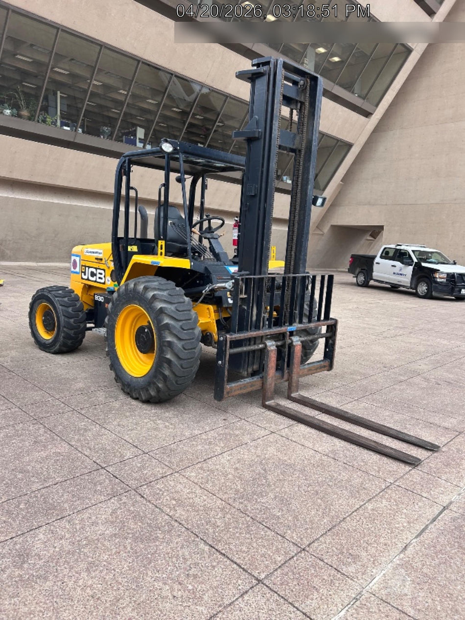2023 JCB 930-4