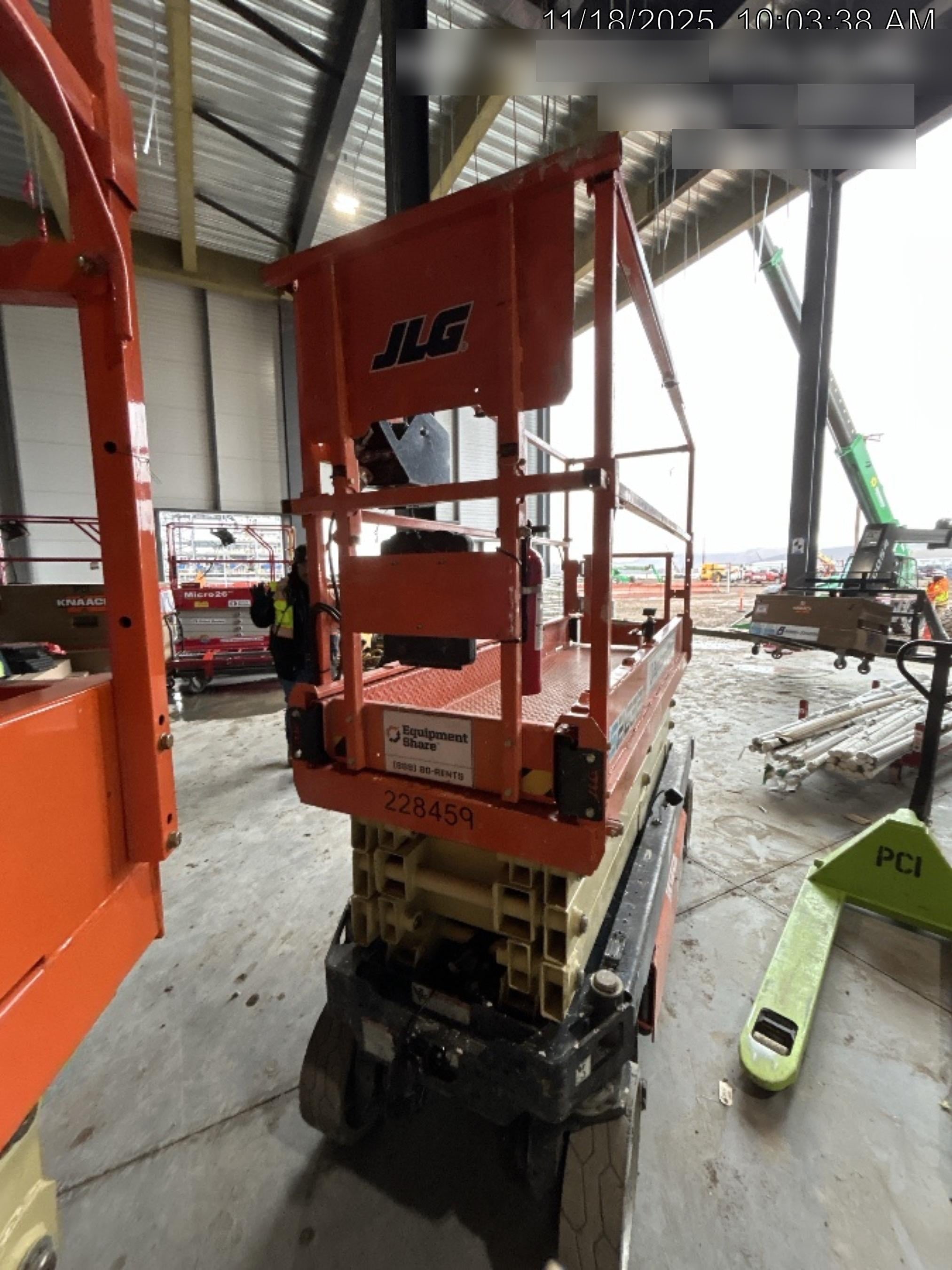 2022 JLG ES2632