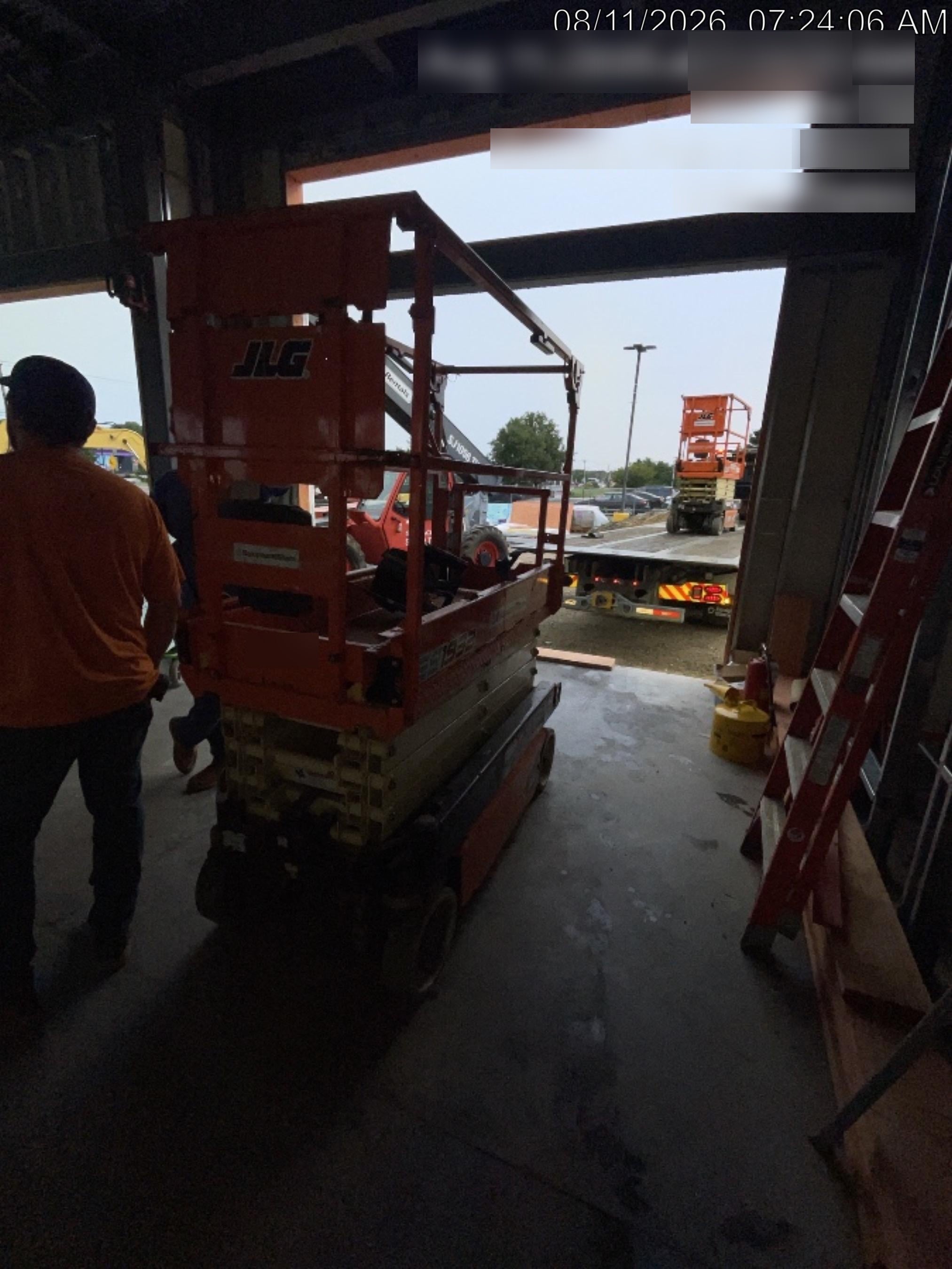2021 JLG ES1932