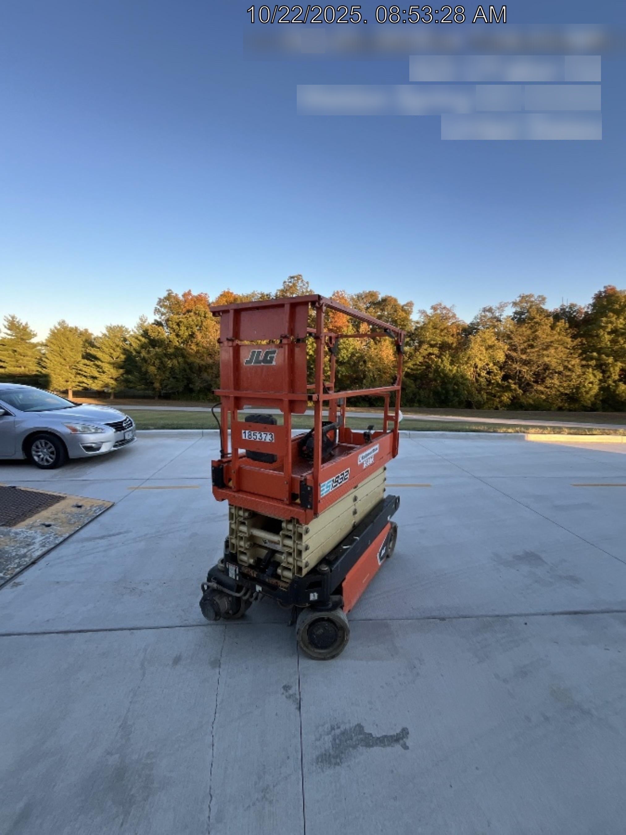 2021 JLG ES1932