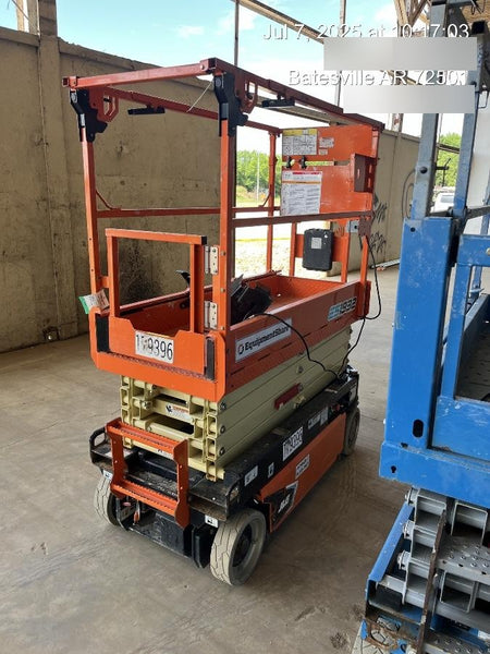 2021 JLG ES1932