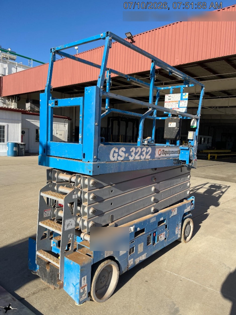 2021 GENIE GS-3232