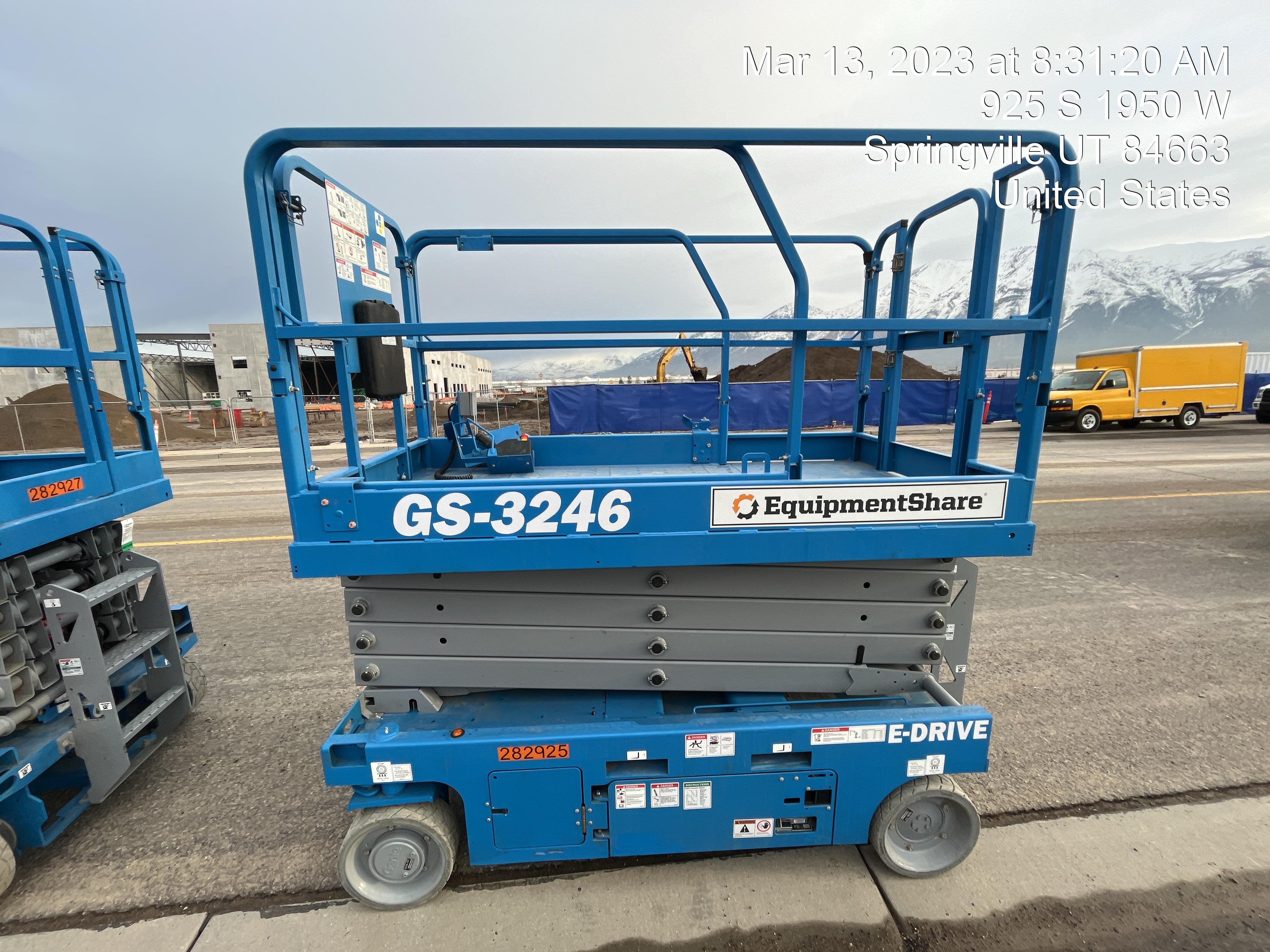 2022 GENIE GS-3246