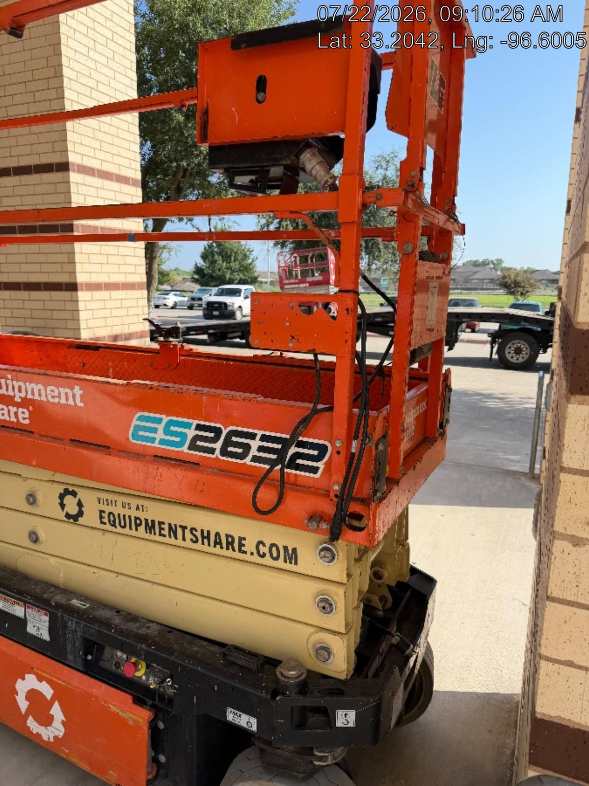 2023 JLG ES2632