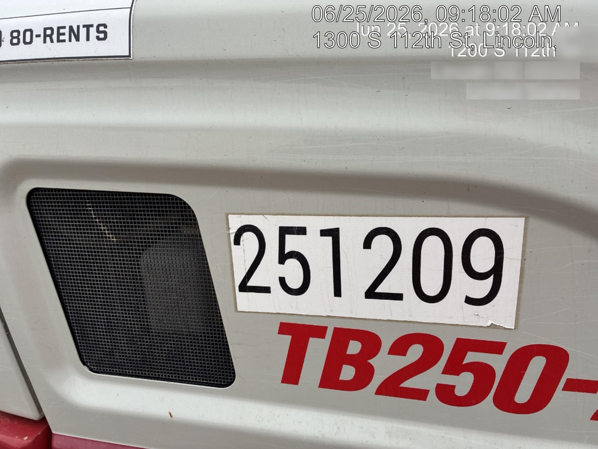 2022 TAKEUCHI TB250-2R