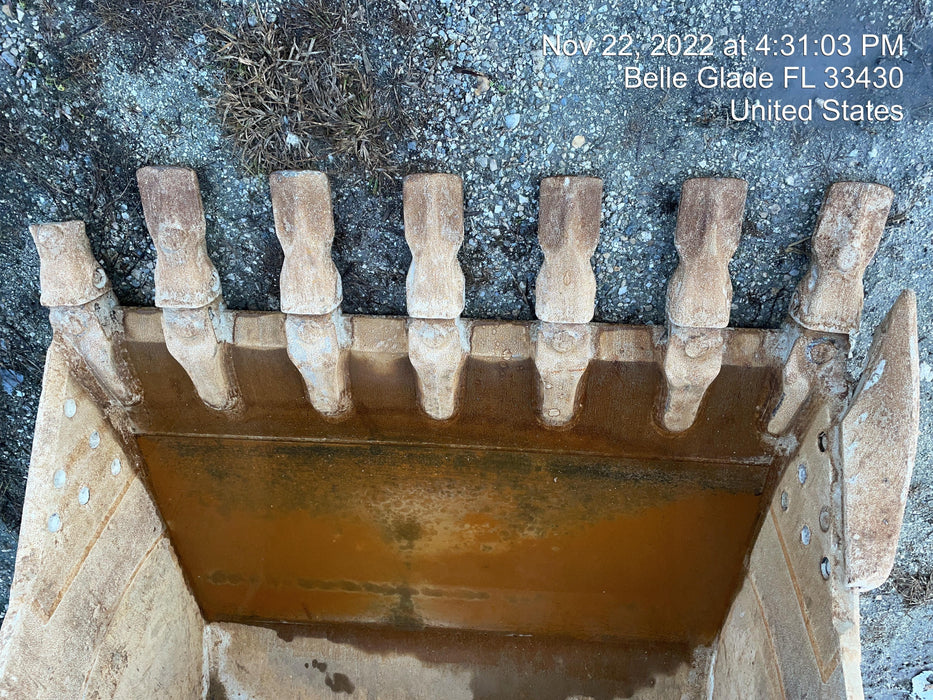 2015 CASE 48" Bucket - Case