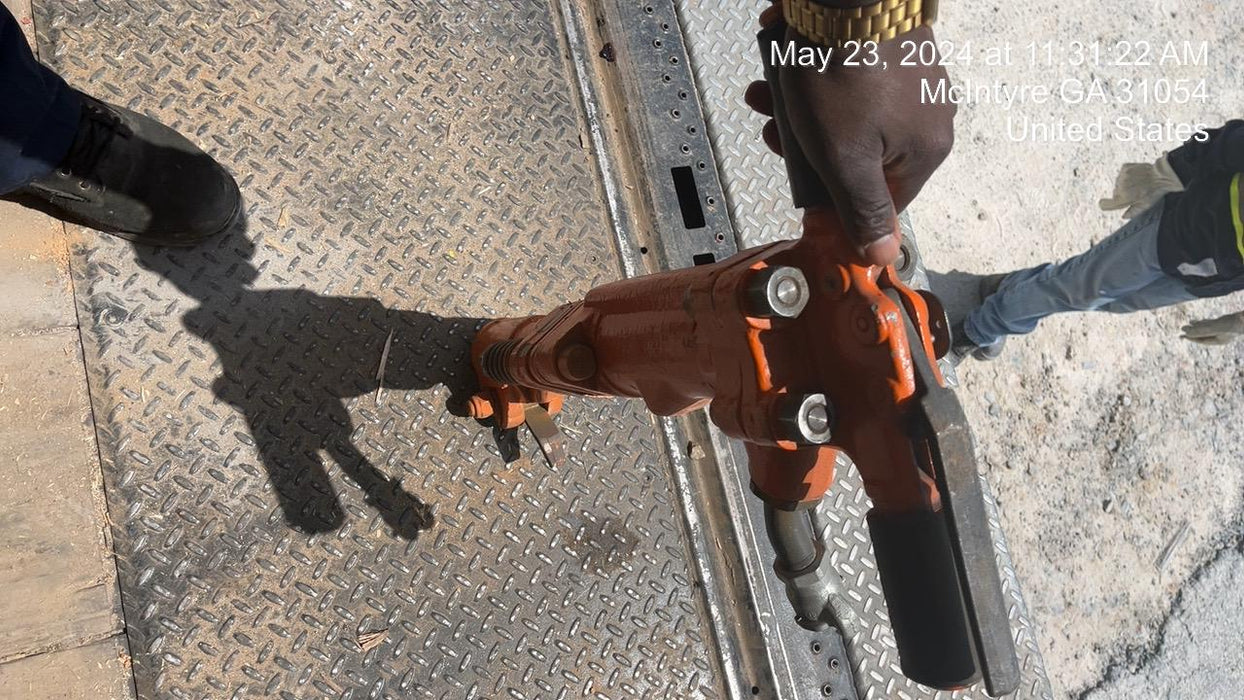 2023 MICHIGAN PNEUMATIC ES-TPB60-118-TRACKER