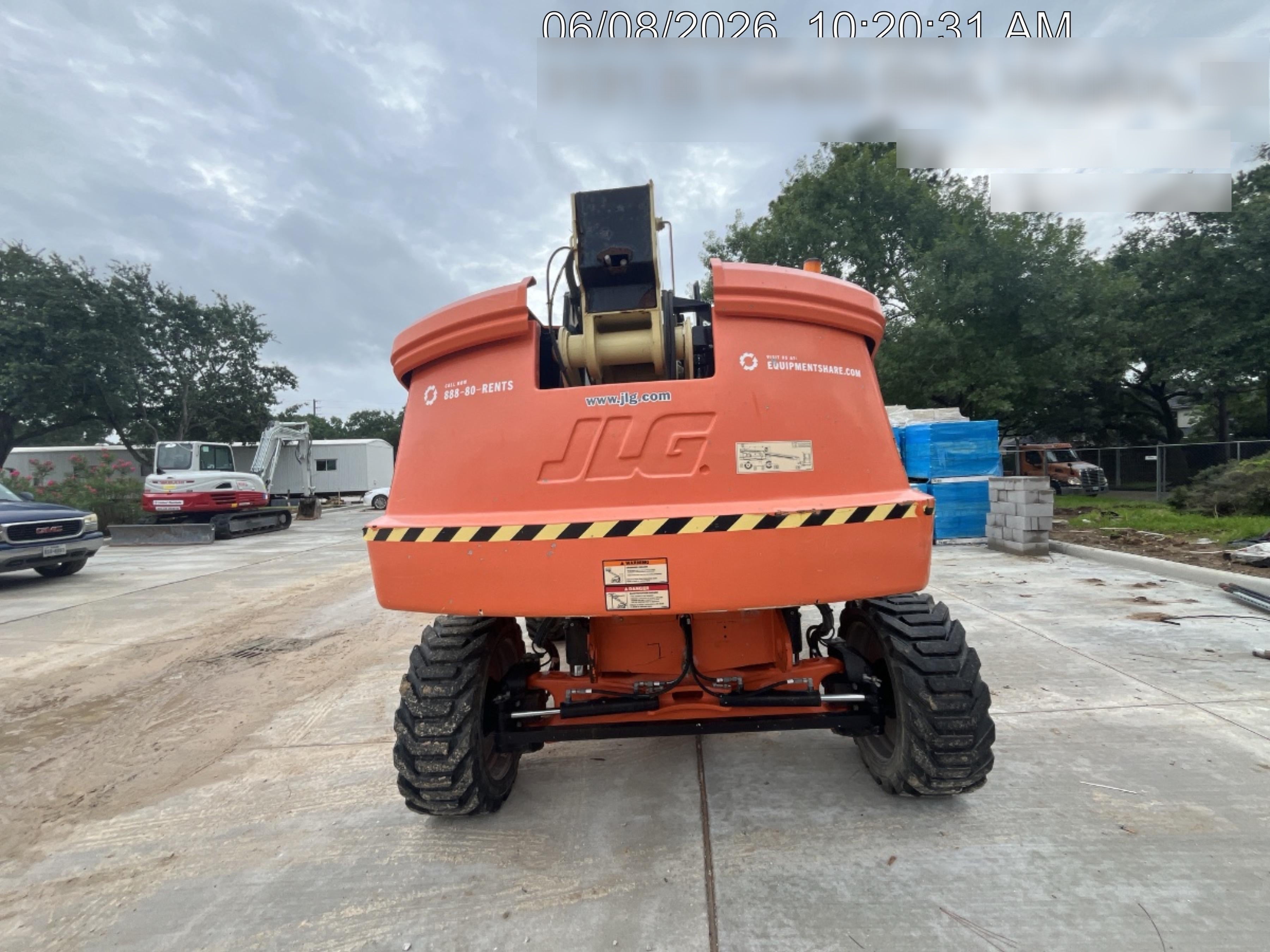 2023 JLG 660SJ