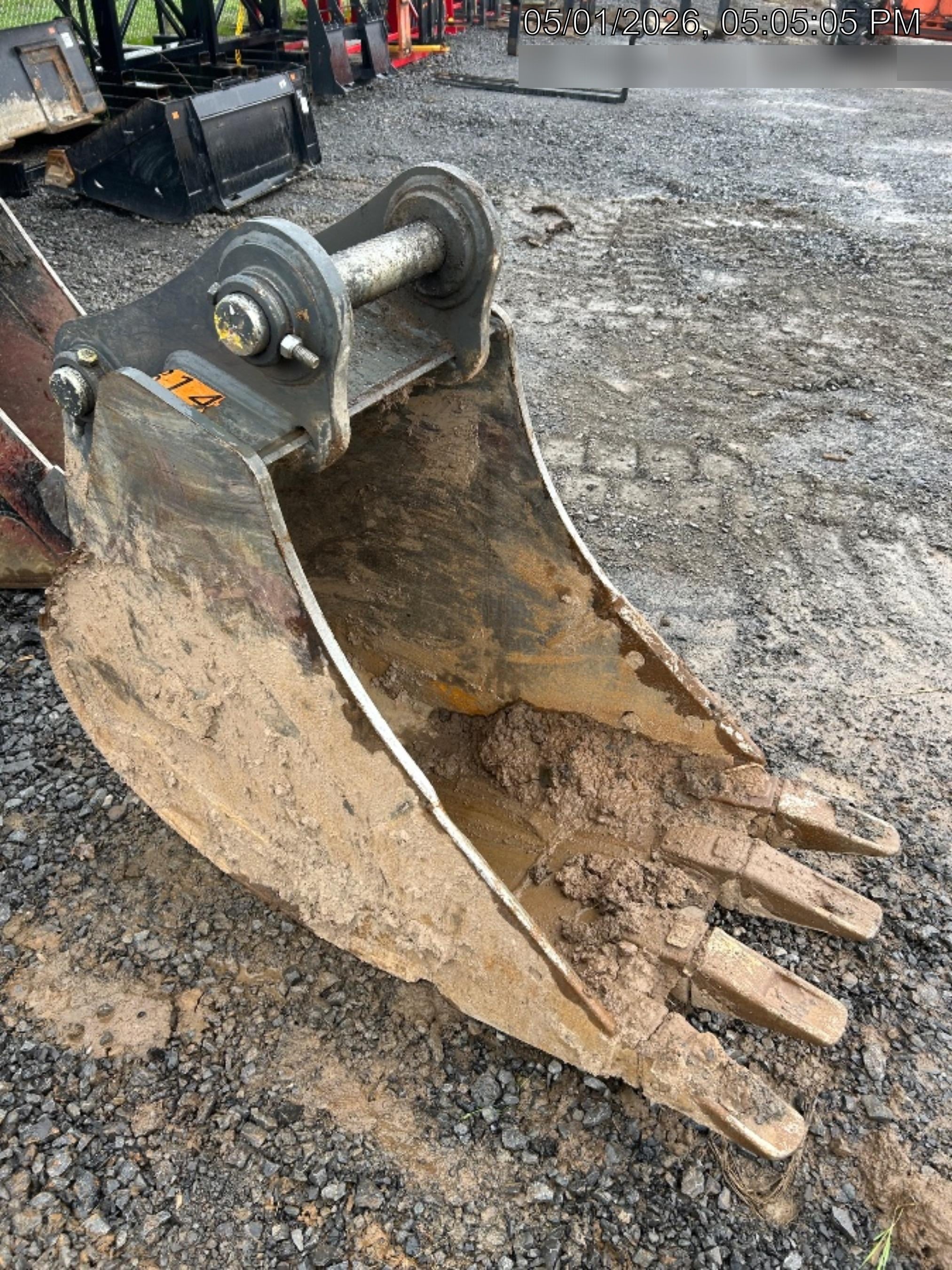 2025 LINK-BELT 24" Bucket - Link Belt