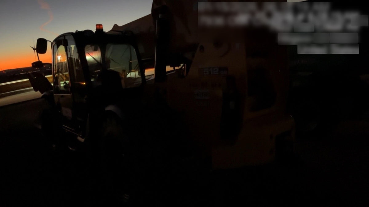 2025 JCB 512-56