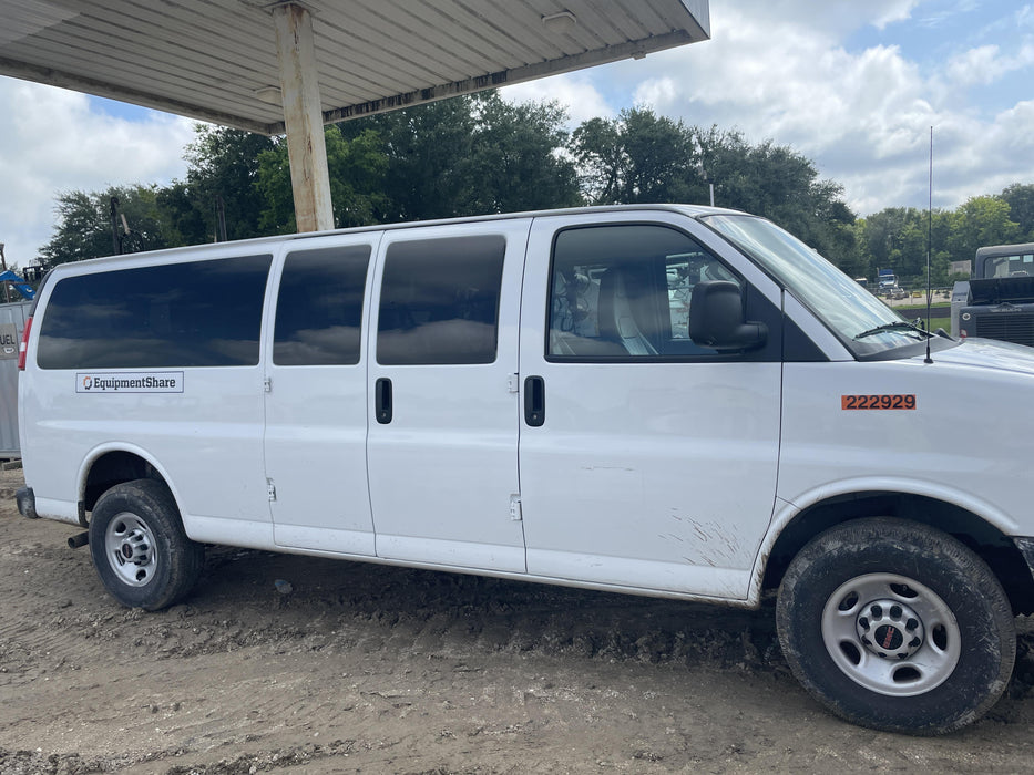 2022 GMC Savana 3500