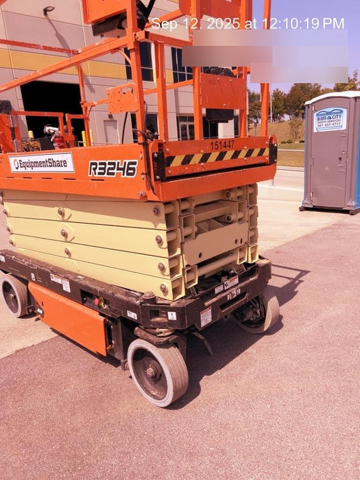 2021 JLG R3246