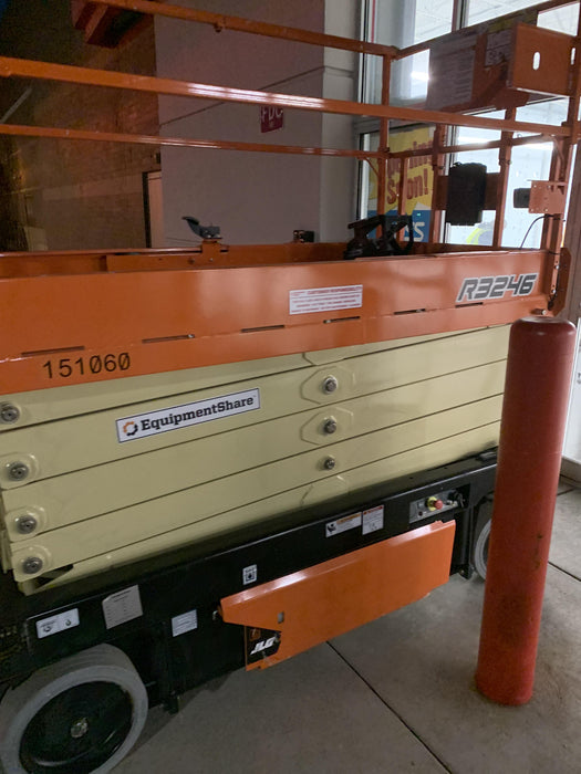 2021 JLG R3246