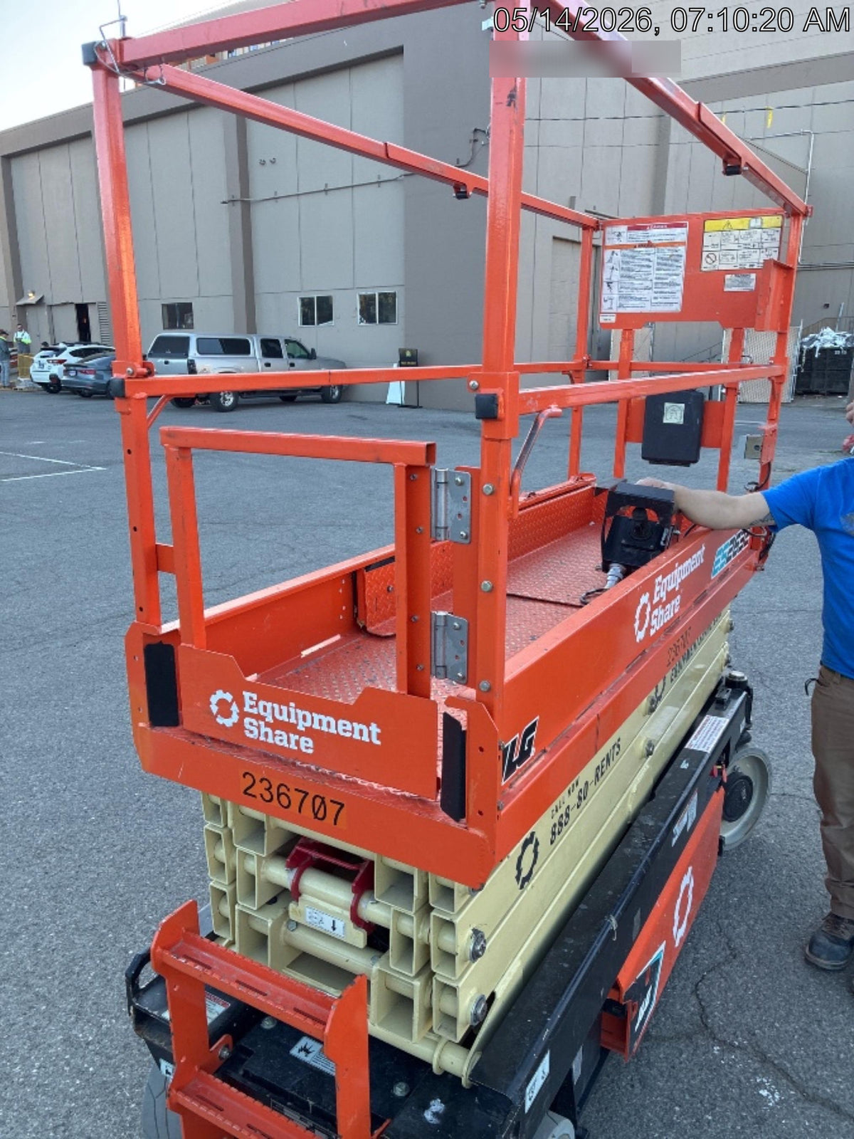 2022 JLG ES2632