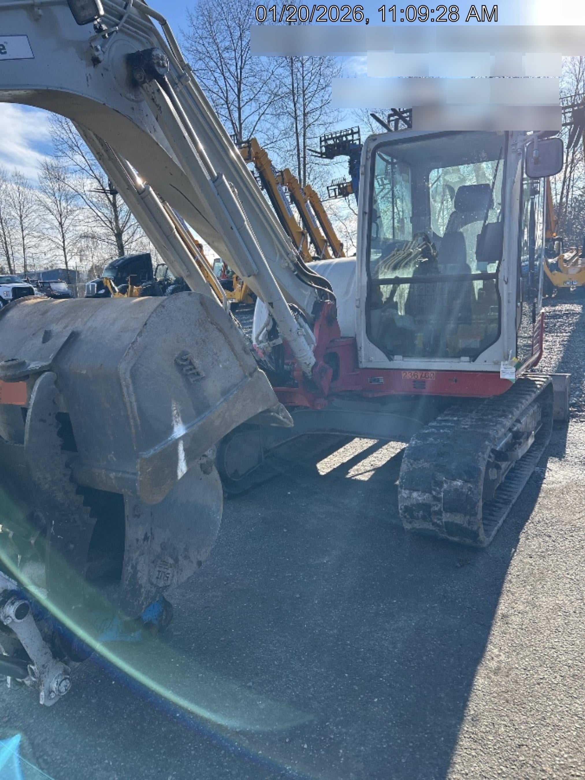 2025 TAKEUCHI 36" Bucket - Takeuchi