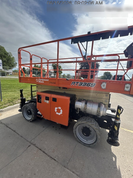 2023 JLG RT3369