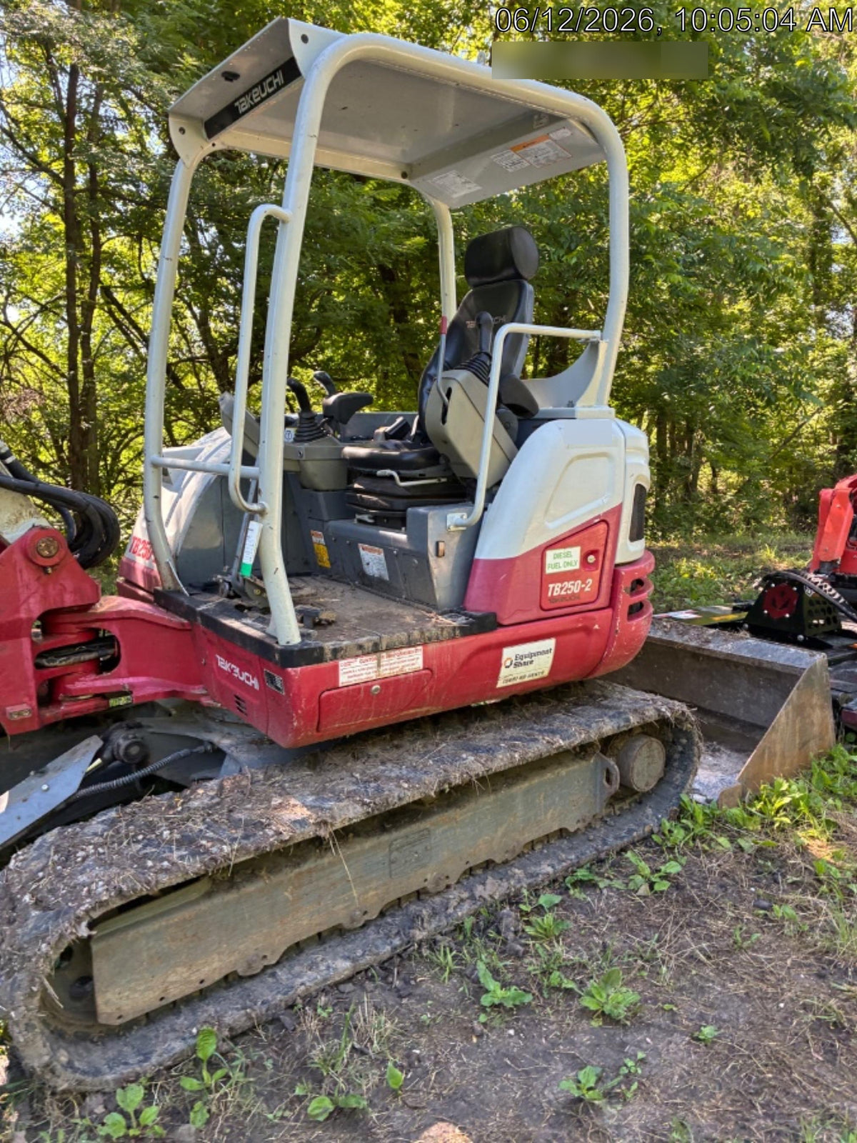 2021 TAKEUCHI TB250-2