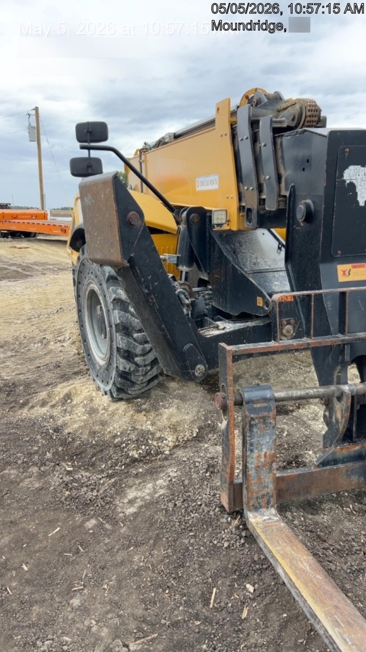 2022 SANY STH1056