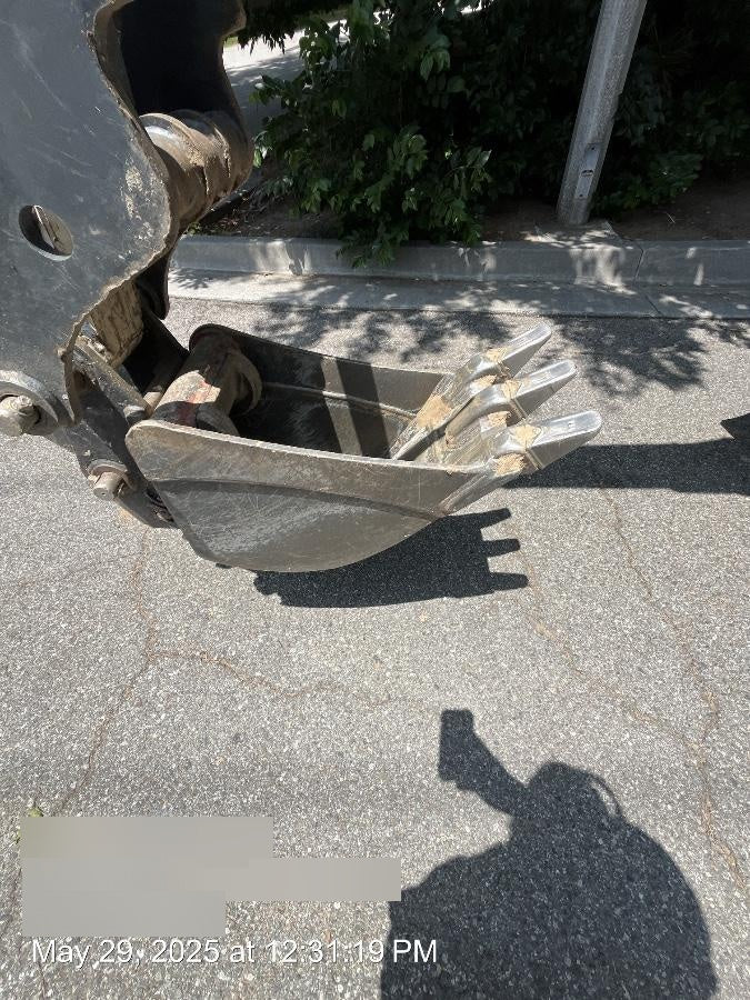 2023 SOLESBEE 12" Bucket - Solesbee