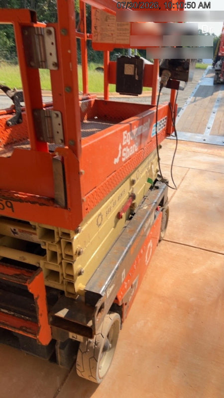 2022 JLG ES1932