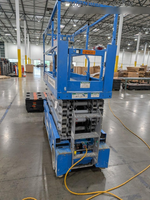 2020 Genie GS-3232 Standard, Folding half height swing gate