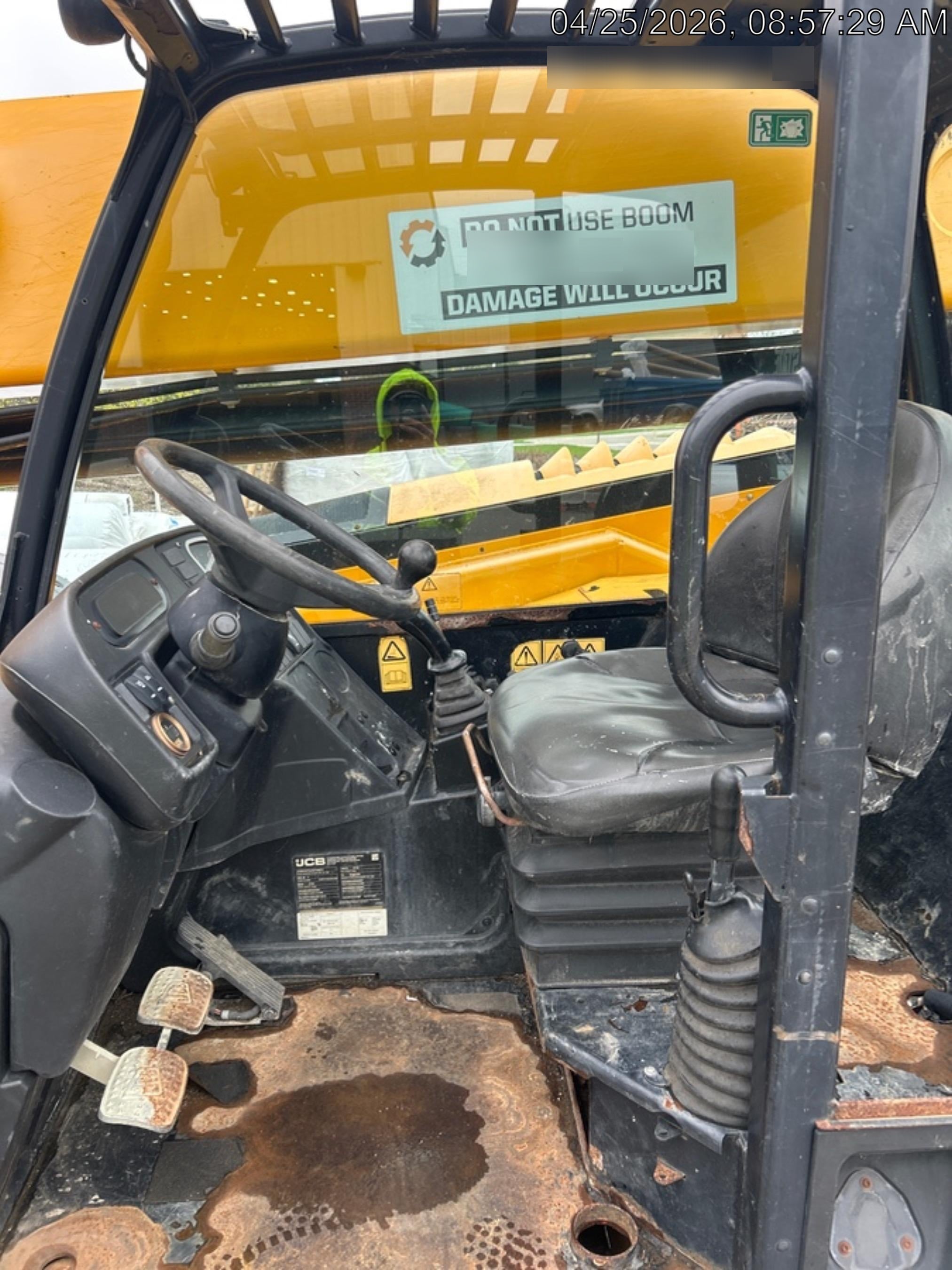 2019 JCB 506-36 Canopy, 74 HP, FF Tires, STD Worklight, Beacon, Aux Hydraulics, Lifting Eye, Back up Alarm 48" Carriage/48" Forks