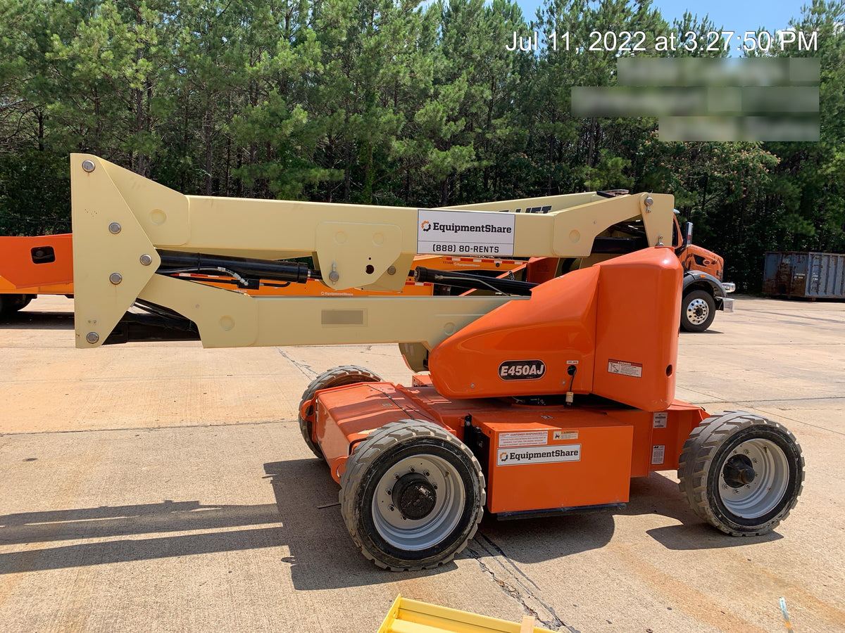 2019 JLG E450AJ