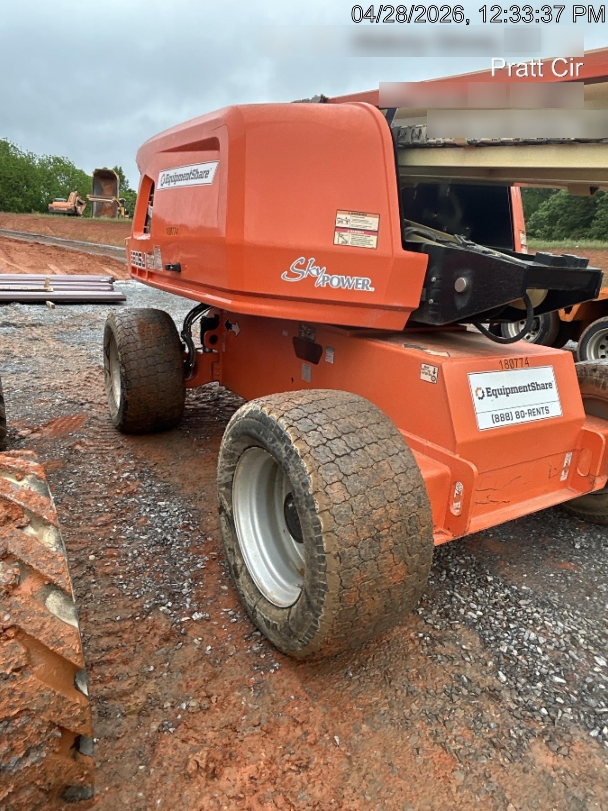 2021 JLG 660SJ