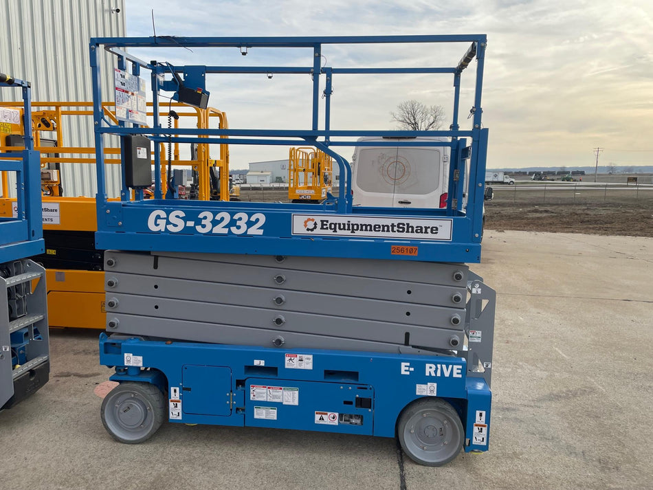 2022 GENIE GS-3232
