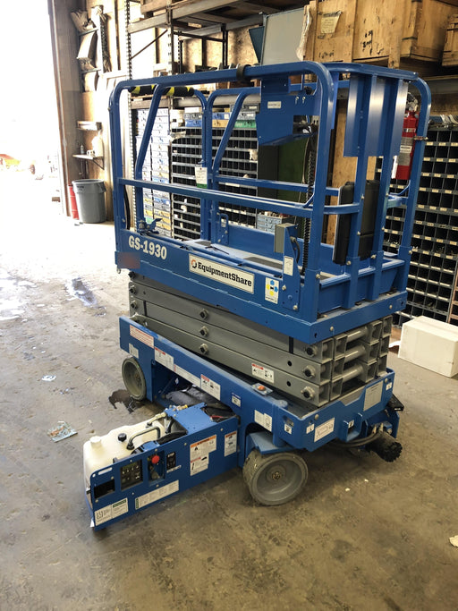 2019 Genie GS-1930 Fixed rails with chain Entry