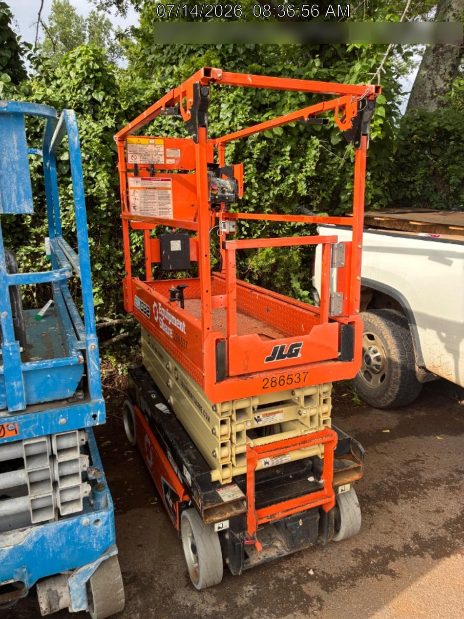 2022 JLG ES1932
