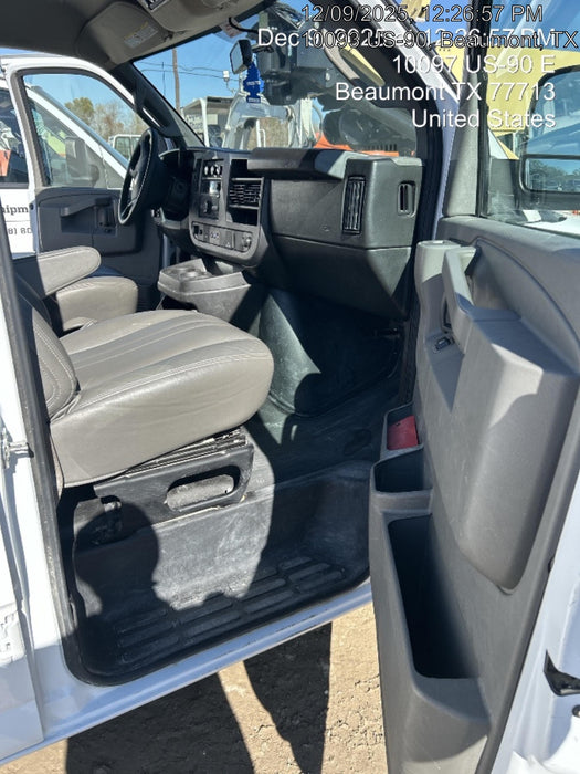 2025 CHEVROLET Express Van - Rental