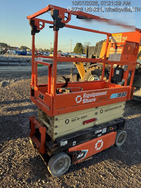 2022 JLG ES1932