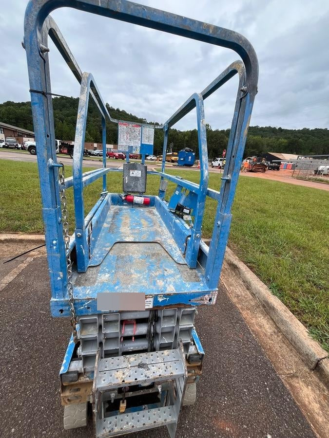 2019 Genie GS-1930 Fixed Rails with Chain Entry
