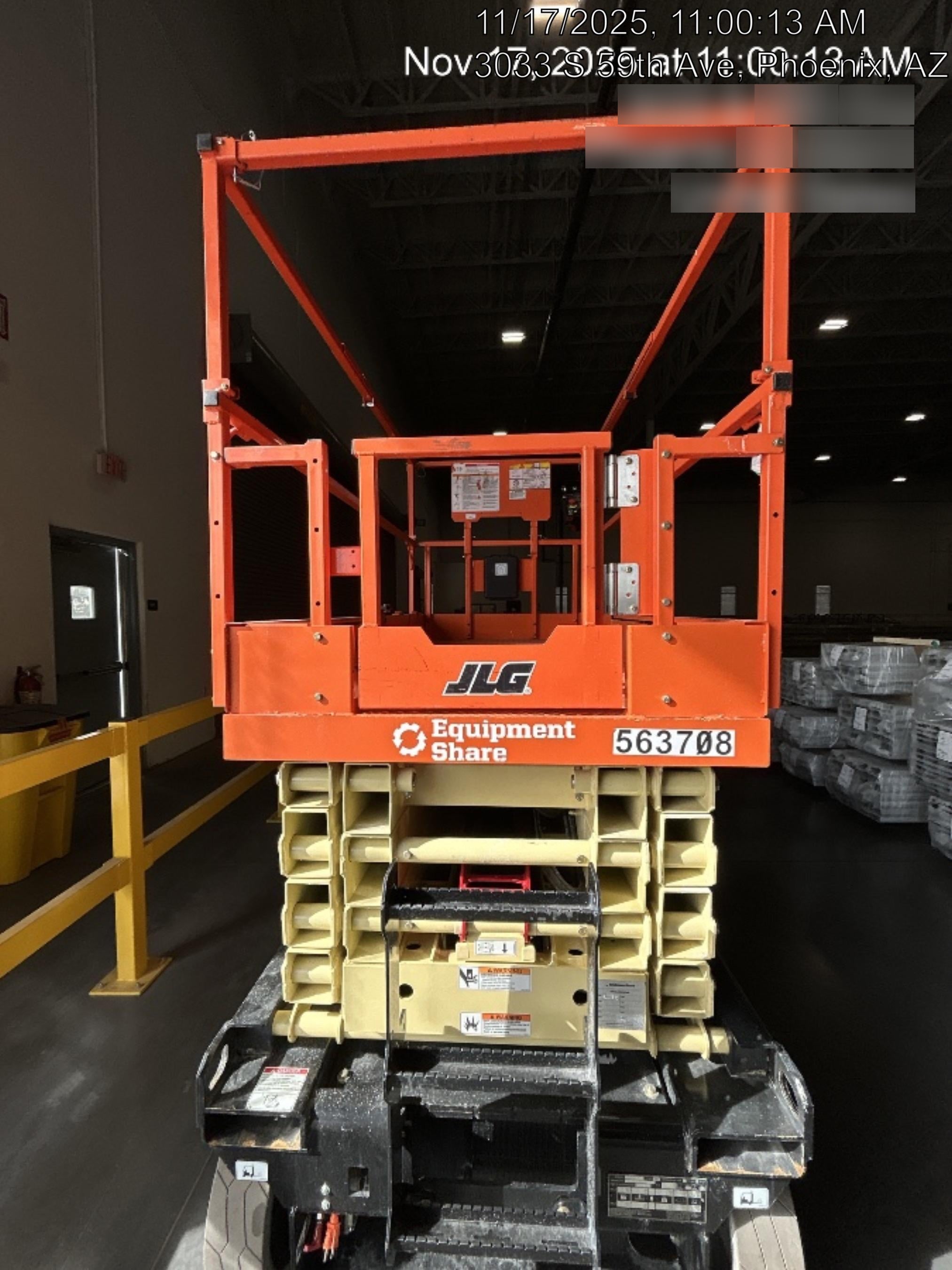 2025 JLG ES3246