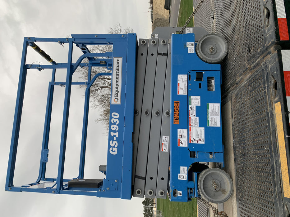 2020 Genie GS-1930 Solid Non Marking Tires, Beacon, Folding rails with half height swing gate, 800W Inverter